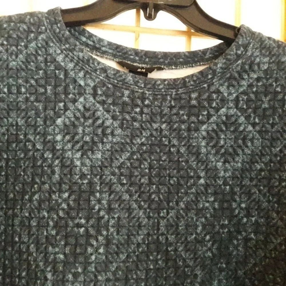 H&M Quilted Diamond Pattern Hi Low Sweater - Picture 3 of 4